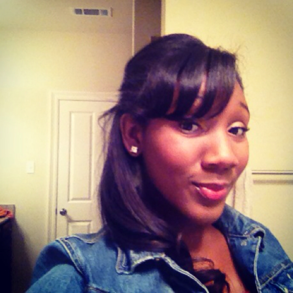 Profile Picture of Markisha Kador (@markishak) on Poshmark
