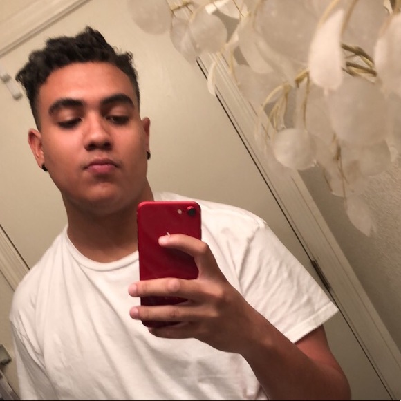 Profile Picture of Tarik Mathis (@tmath10) on Poshmark