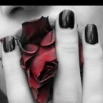 Profile Picture of Evelyn Bishop (@wdeniecenaug) on Twitter