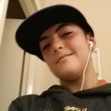 Profile Picture of Mark Naser (@soso_something) on Twitter