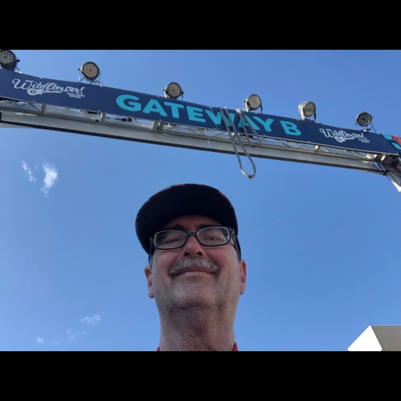 Profile Picture of Ernest Cope (@starrider89) on Poshmark