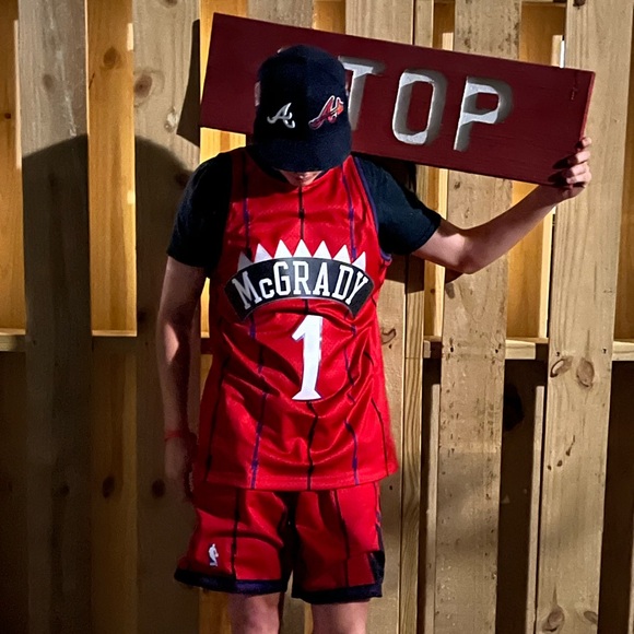 Profile Picture of Cohen Schlaubach (@cohenschlaubach) on Poshmark