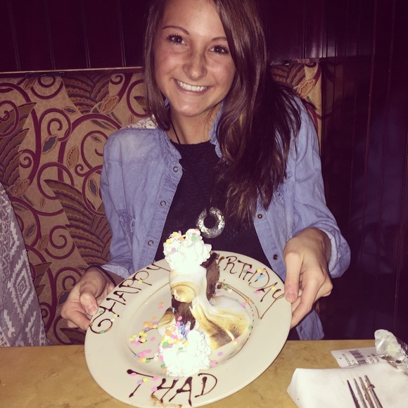 Profile Picture of Emily Hackler (@emhackler) on Poshmark