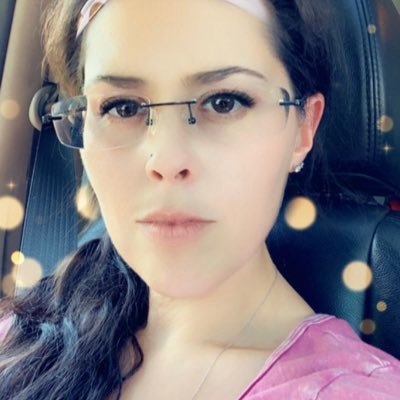 Profile Picture of Jean Cahoon Ross (@lilmizinnocent) on Twitter