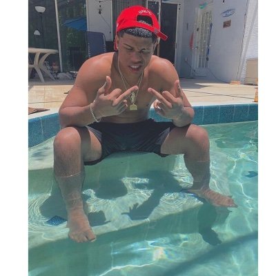 Profile Picture of Derek Cintron (@DerekCintron2) on Twitter