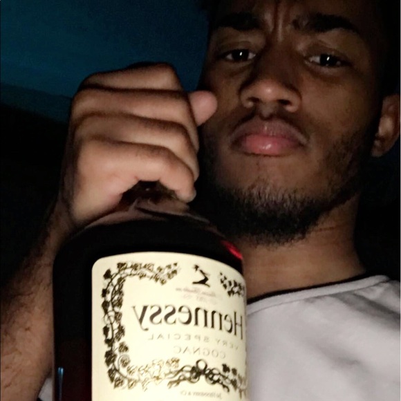 Profile Picture of Steven Fabian (@king_me1827) on Poshmark