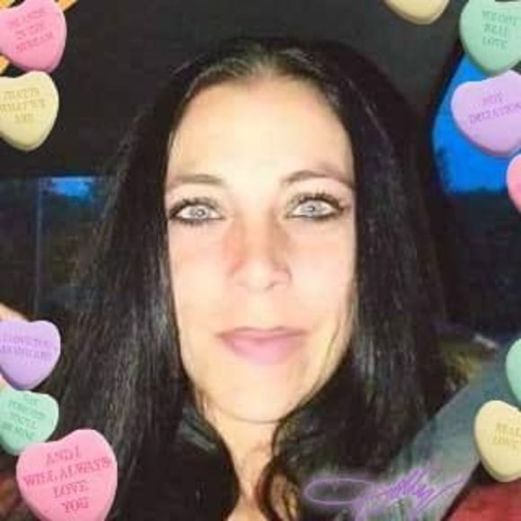 Profile Picture of Crystal Morton (@crystalshadow29) on Poshmark
