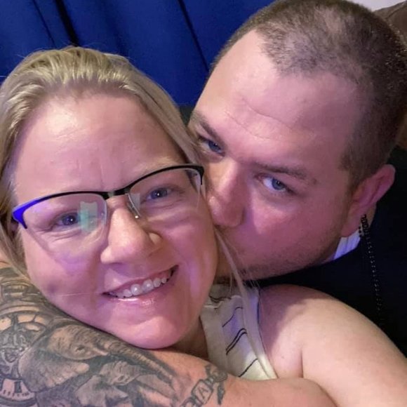 Profile Picture of Jessica snd gary Ray (@therays5) on Poshmark