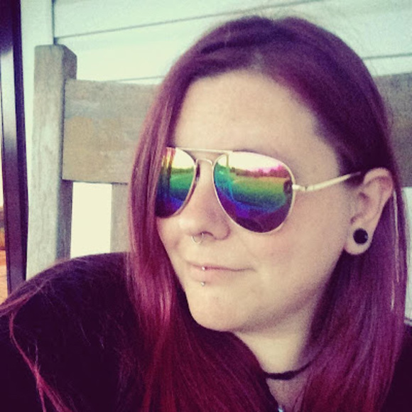 Profile Picture of Jess Freeman (@jesswfree) on Poshmark