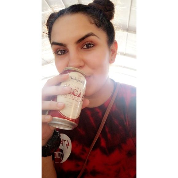 Profile Picture of Alicia Carmichael (@itsaliciayoo) on Poshmark