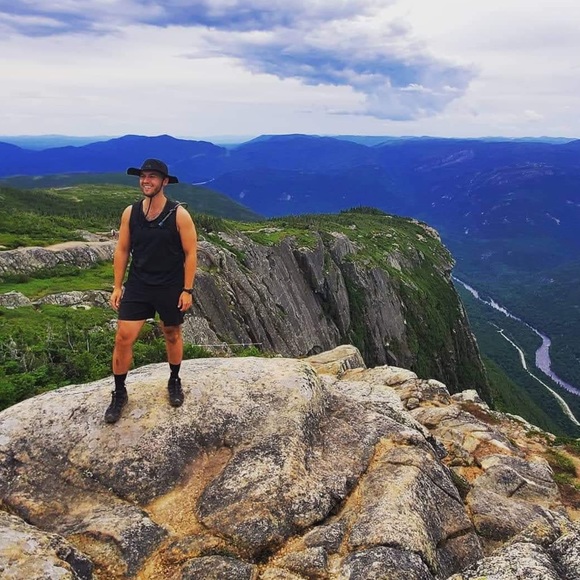 Profile Picture of Colin Lussier (@rocolocomon) on Poshmark