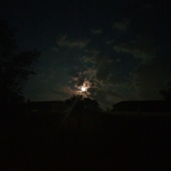 Profile Picture of Randi Klagges (@randigirl69) on Poshmark