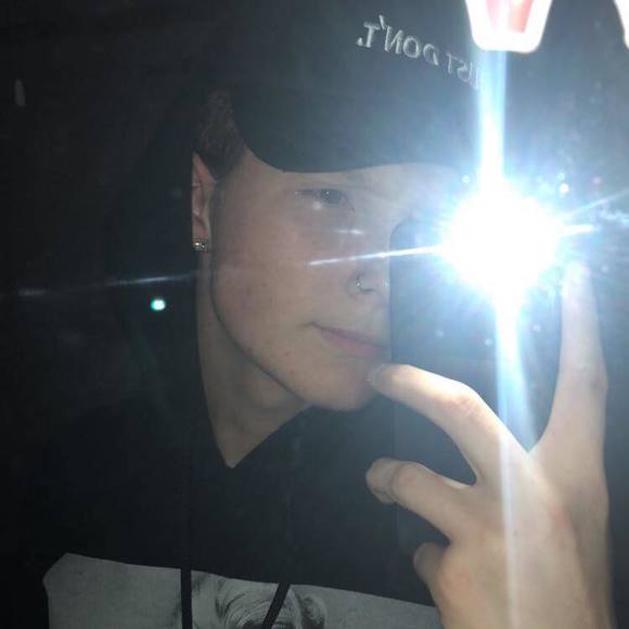 Dylan Prather - Poshmark Profile Picture of Dylan Prather (@dylanprat2001) on Poshmark