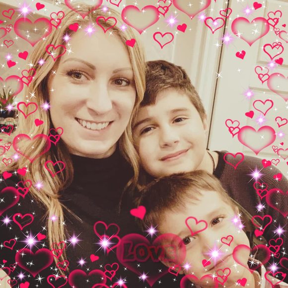 Profile Picture of Amanda Kohan (@akohan) on Poshmark