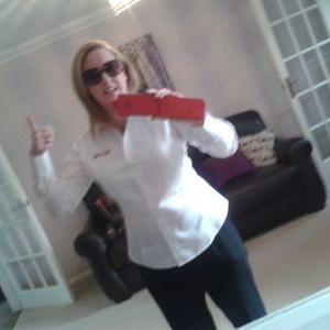 Profile Picture of Claire Blake (@marshallshome) on Twitter