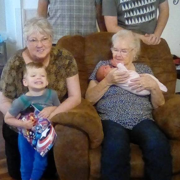 Cheryl Galland - Poshmark Profile Picture of Cheryl Galland (@cherylann1020) on Poshmark