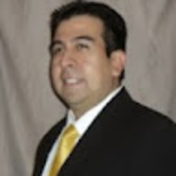 Profile Picture of Luis Cavero (@luishcavero) on Poshmark