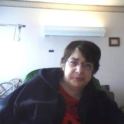 Profile Picture of Christine Fifield (@stallonebutt) on Twitter