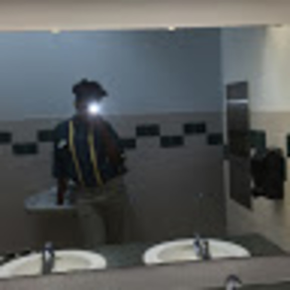 Profile Picture of Thomas Hicks (@thicks7416) on Poshmark