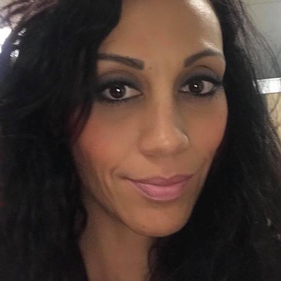 Profile Picture of Keila Febo (@kfebo) on Poshmark