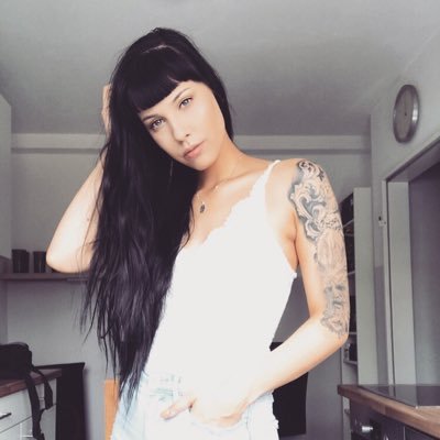 Profile Picture of Joycelich (@maertinsjoyce) on Twitter