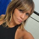 Profile Picture of Jessica Geter (@bookishbabecrafts) on Instagram