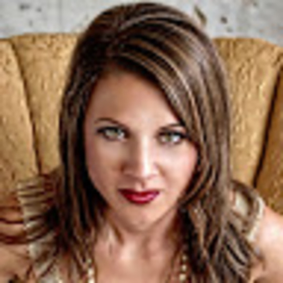 Profile Picture of Amy Hebert (@amyhebert207) on Poshmark