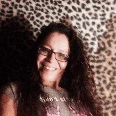 Profile Picture of Shelly Ouellette (@OuelletteShelly) on Twitter