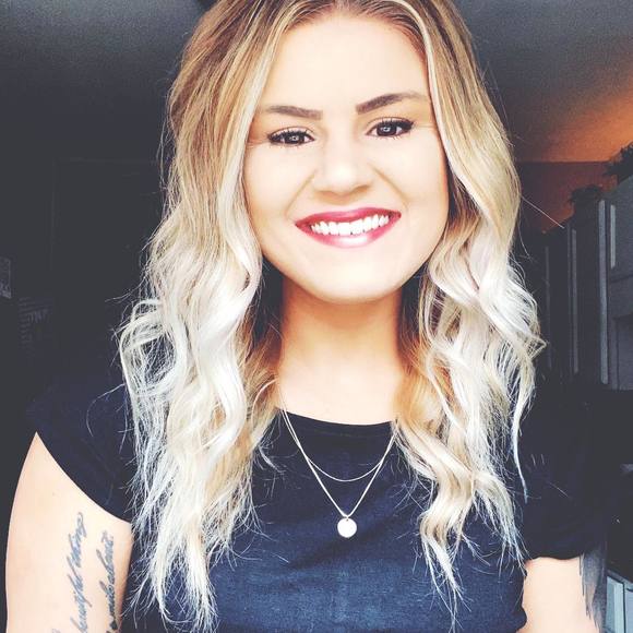 Profile Picture of Morgan Hogberg (@morganhogberg) on Poshmark