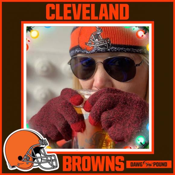 Lisa Brenot - Poshmark Profile Picture of Lisa Brenot (@sunburn25) on Poshmark