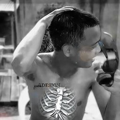 Profile Picture of Jonathan Sade M. M. (@sademiraflor) on Twitter