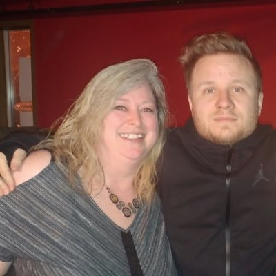 Profile Picture of Sherry Barron (@QCBandaid) on Twitter