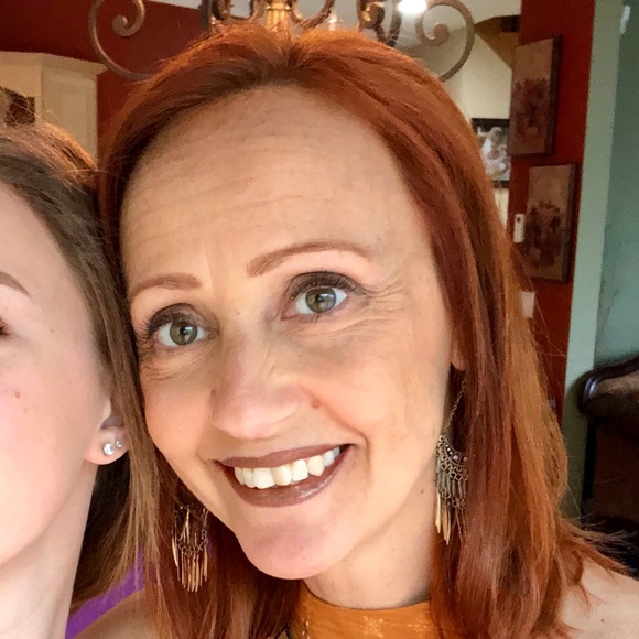 Profile Picture of Serafina Martorano (@serafinafina1) on Poshmark