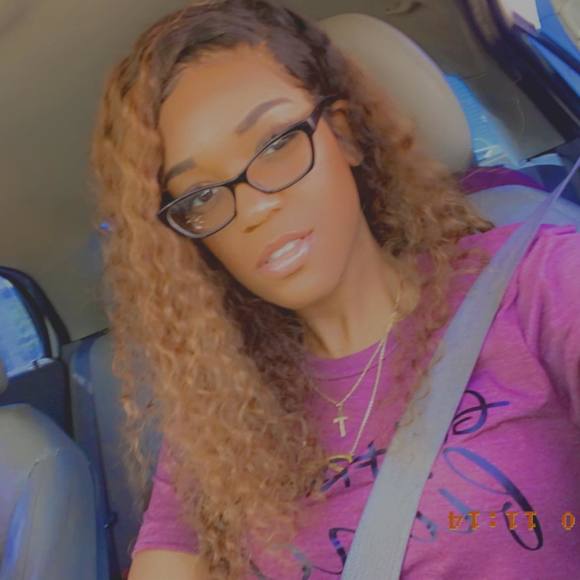 Profile Picture of Tamala Lanette (@lanette3_2) on Poshmark
