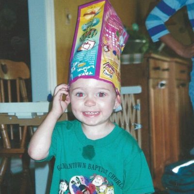 Profile Picture of Evan Thompson (@evans_couch) on Twitter