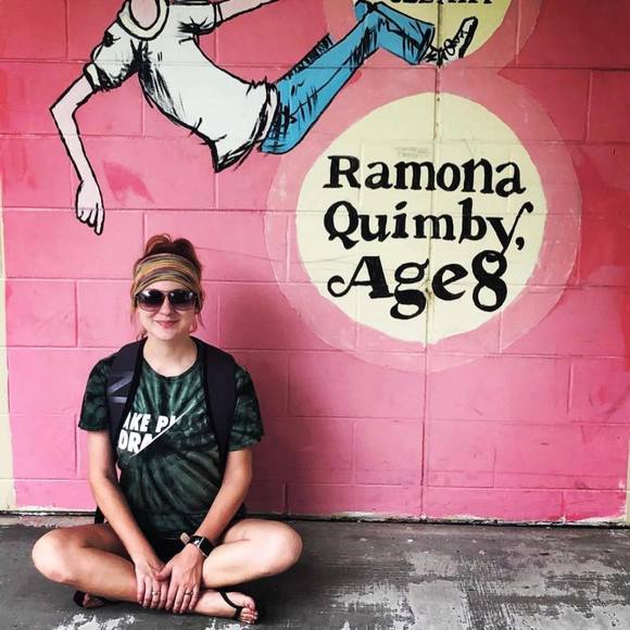 Profile Picture of Jenna Curry (@jennacurry10) on Poshmark