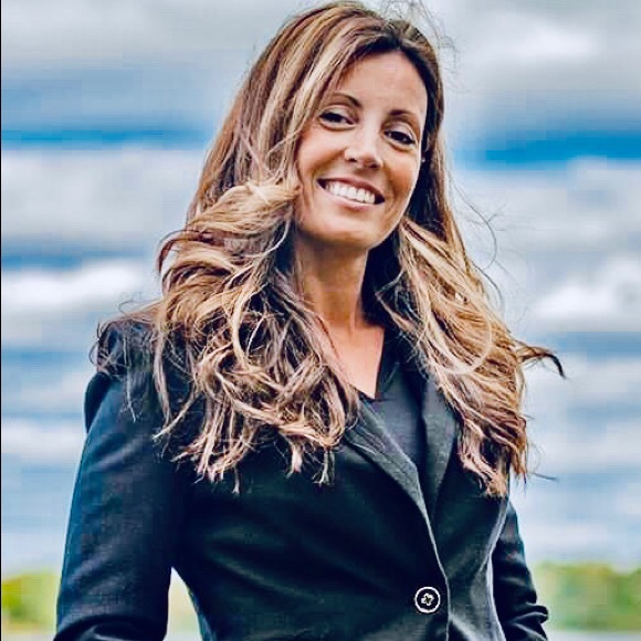 Profile Picture of Bessy Panagopoulos (@bess3) on Poshmark