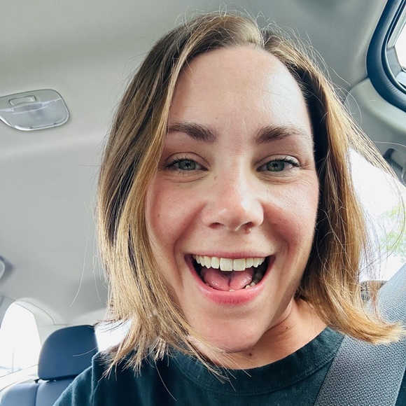 Profile Picture of Hannah Kemerer (@hannahkemerer) on Poshmark