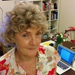 Profile Picture of Roslyn Lowe (@ros.loweceramics) on Instagram