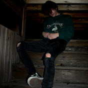 Profile Picture of Christopher Barela (@daddybuttchris) on Youtube