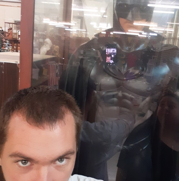 Profile Picture of Michael Arp (@launabug01) on Poshmark