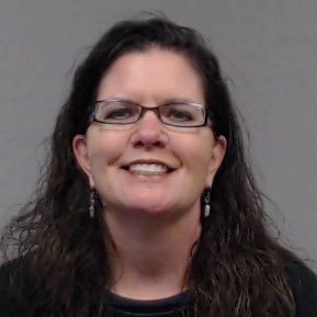 Profile Picture of Dr. Julia Reynolds (@jmrliteracy) on Twitter
