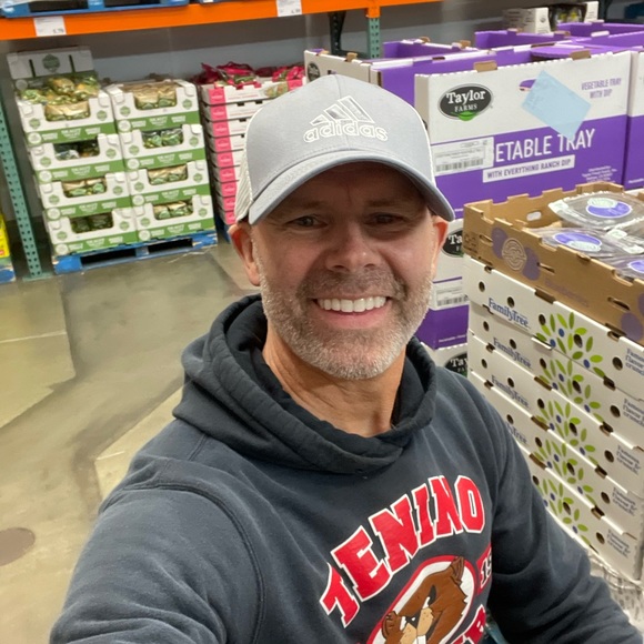 Profile Picture of Brian Vestal (@ramsfansbowl) on Poshmark