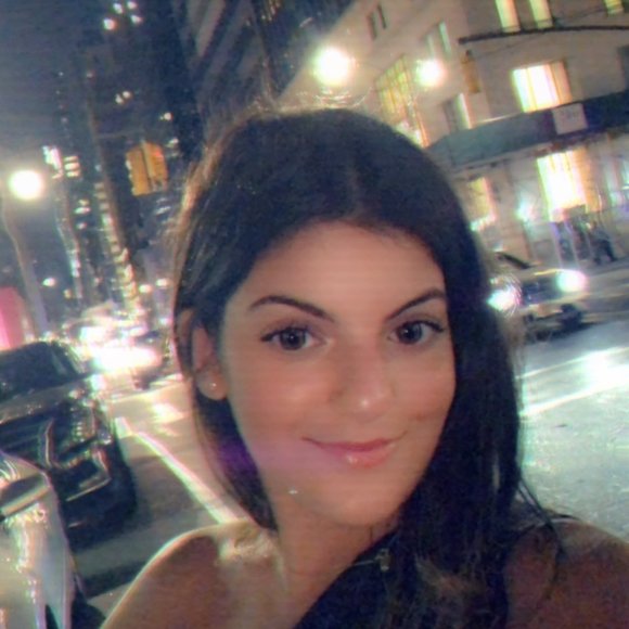 Profile Picture of Jessica Alves (@jalves245) on Poshmark