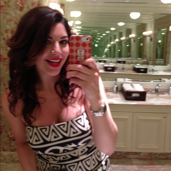 Profile Picture of Karine Limor (@karinelimor) on Poshmark