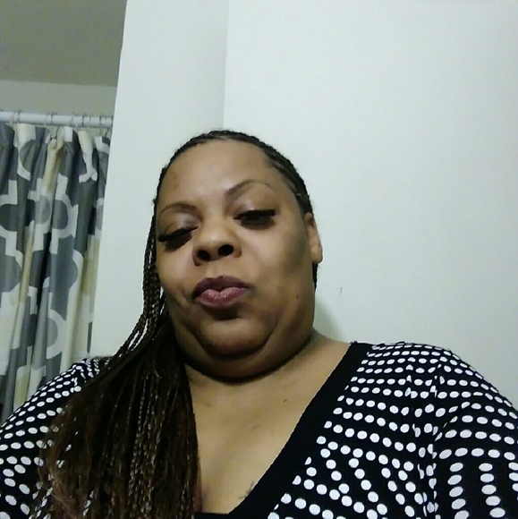 Profile Picture of Yolanda Atkins (@londabossbitch) on Poshmark