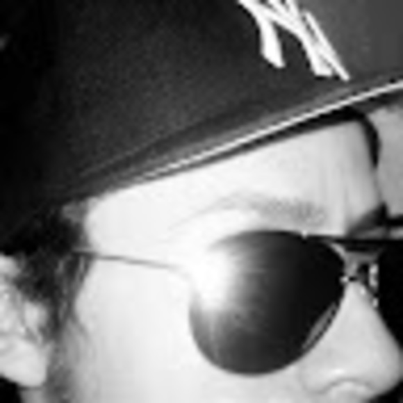 Profile Picture of Carlos Bueso (@carlospalma23) on Poshmark