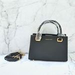 Profile Picture of ZARA MANGO CHARLES&KEITH GUESS (@olivingbags) on Instagram