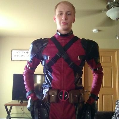 Profile Picture of Mitchell Alexander (@8lazeingphoenix) on Twitter