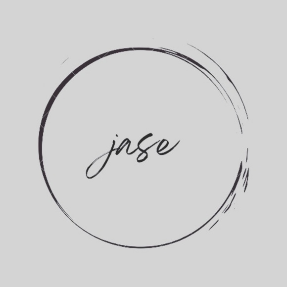 Profile Picture of Jason Kwan (@jsnkwan) on Poshmark